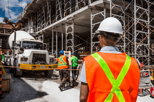 quality-management-software-construction-workers